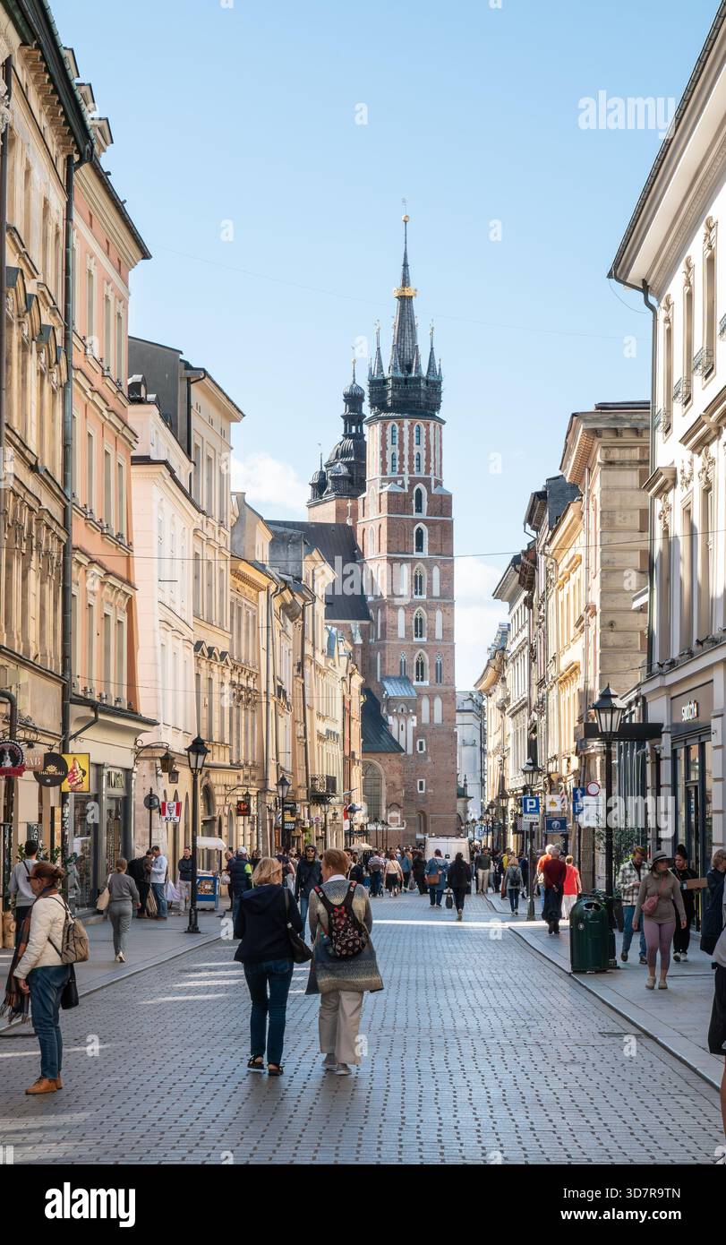 Cracovie Pologne. Célèbre pour sa riche histoire et son architecture, le vieux centre-ville de Cracovie est classé au patrimoine mondial de l'UNESCO. Banque D'Images