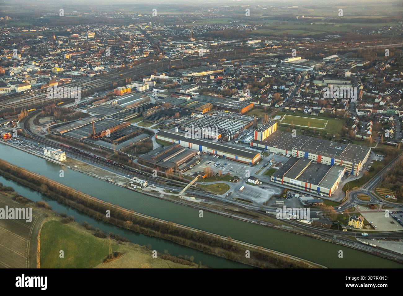 Voest Alpine Boehler Welding an der Hafenstrasse im Hammer Hafen am Datteln-Hamm-Kanal Ham.m, Ruhr region, Rhénanie du Nord-Westphalie, Allemagne, Hamm, DEU Banque D'Images