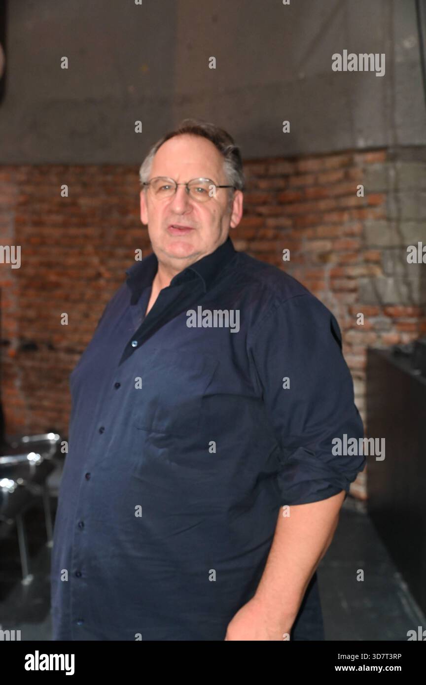 Wolf Bachofner, Schauspieler, Sänger, Schnell ermittelt, Kommissar Rex, 2025, Manfred Siebinger *** Wolf Bachofner, acteur, chanteur, Schnell ermittelt, Kommissar Rex, 2025, Manfred Siebinger Banque D'Images