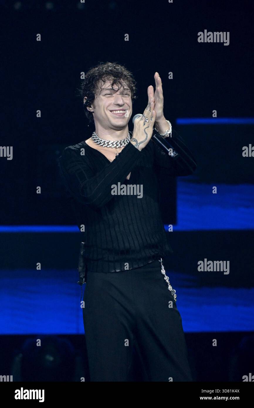 Milano, Trasmissione TV “X Factor” 2025, sesta puntata - semifinaleNella foto : Irama Banque D'Images