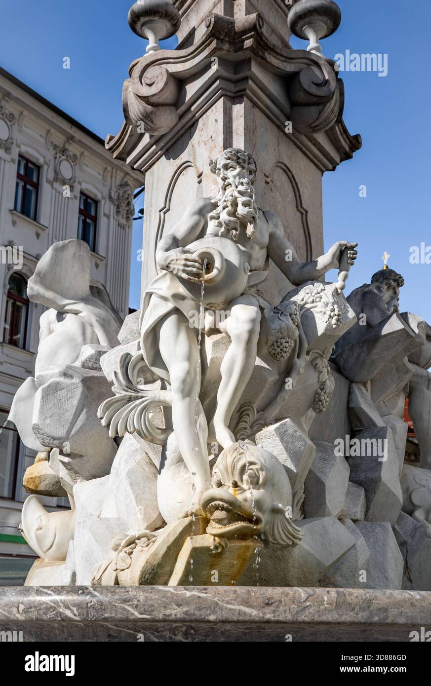 Fontaine Robba, fontaine baroque des trois fleuves carniolais par le sculpteur Francesco Robba sur la place Mestni trg, centre historique de Ljubljana, Slovénie Banque D'Images