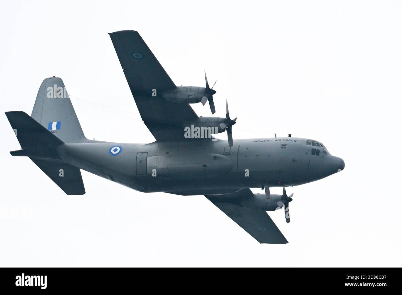 23 octobre 2025, Thessalonique, Grèce : un avion cargo C-130 de l'Armée de l'Air hellénique lors d'un vol de démonstration (crédit image : © Giannis Papanikos/ZUMA Press Wire) USAGE ÉDITORIAL SEULEMENT ! Non destiné à UN USAGE commercial ! Banque D'Images