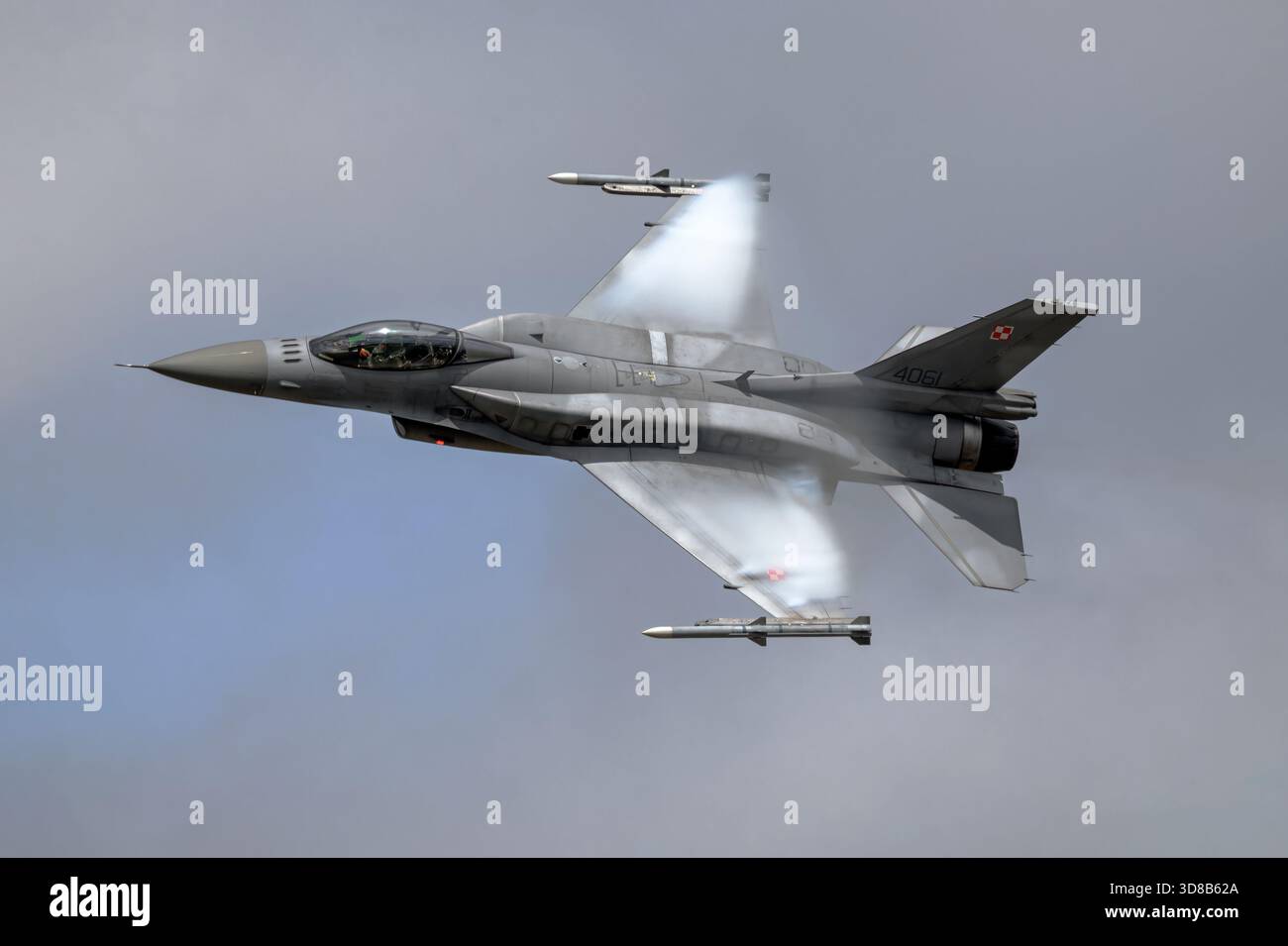 Un Faucon combattant General Dynamics F16 de l'armée de l'air polonaise Banque D'Images