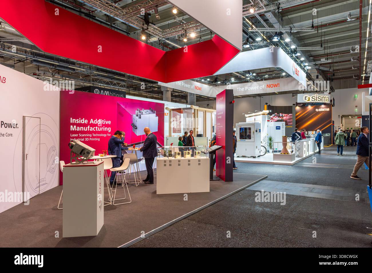 Des inconnus au salon 3D de Francfort, Allemagne Banque D'Images