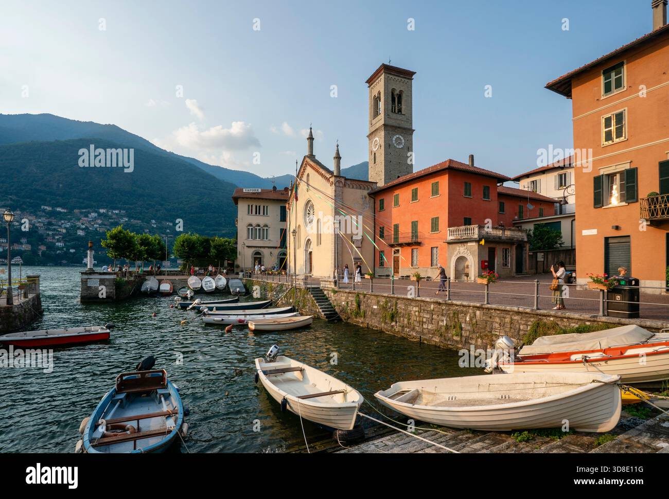 Torno, Lac de Côme, Italie. Banque D'Images