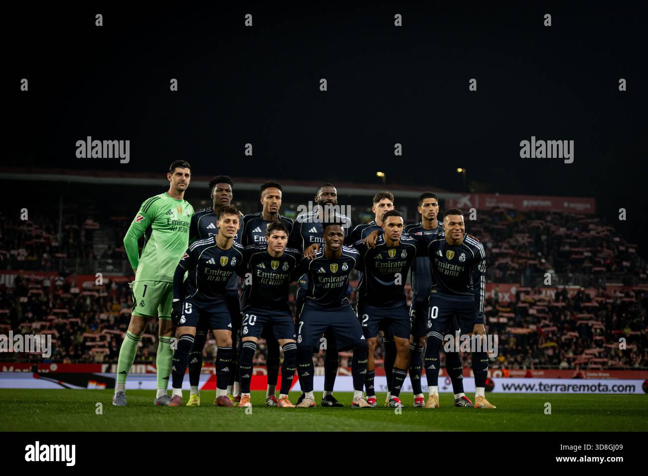 Gérone, Espagne. 30 novembre 2025. Le Real Madrid s'alignera lors d'un match de la Liga EA Sports entre le Girona FC et le Real Madrid à l'Estadi Municipal de Montilivi à Gérone, Espagne, le 30 2025 novembre. Photo de Felipe Mondino crédit : Agence photo indépendante/Alamy Live News Banque D'Images