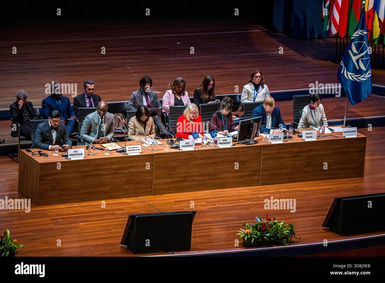 La Haye, Hollande méridionale, pays-Bas. 1er décembre 2025. Le 1er décembre 2025, l’Assemblée des États parties au Statut de Rome ouvre et tient la première journée de sa 24e session à la Haye, aux pays-Bas. L'Assemblée se déroule du 1er au 6 décembre 2025. (Crédit image : © James Petermeier/ZUMA Press Wire) USAGE ÉDITORIAL SEULEMENT ! Non destiné à UN USAGE commercial ! Banque D'Images