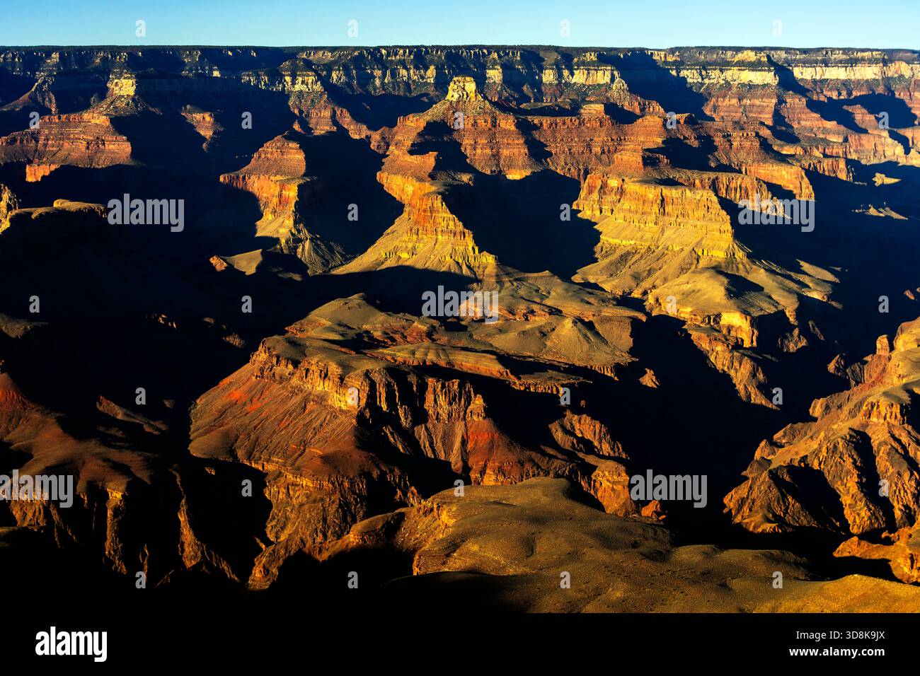 Vue imprenable sur le paysage du Grand Canyon. Arizona, États-Unis d'Amérique. Le paysage est le résultat de millions d'années d'érosion. Banque D'Images