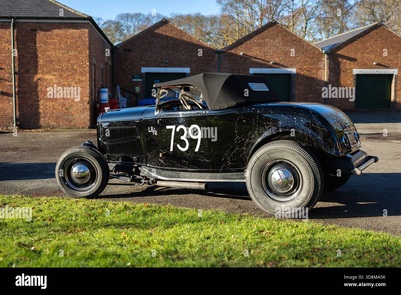 1932 Ford Model B, exposé à l'Assemblée de Bicester Motion qui s'est tenue le 30 novembre 2025. Banque D'Images