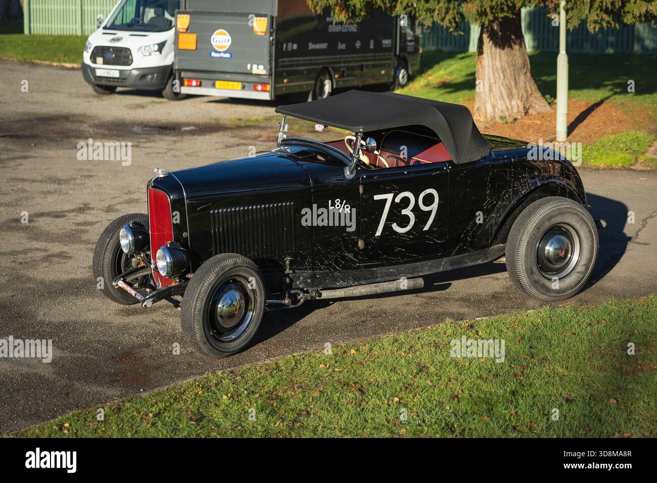 1932 Ford Model B, exposé à l'Assemblée de Bicester Motion qui s'est tenue le 30 novembre 2025. Banque D'Images