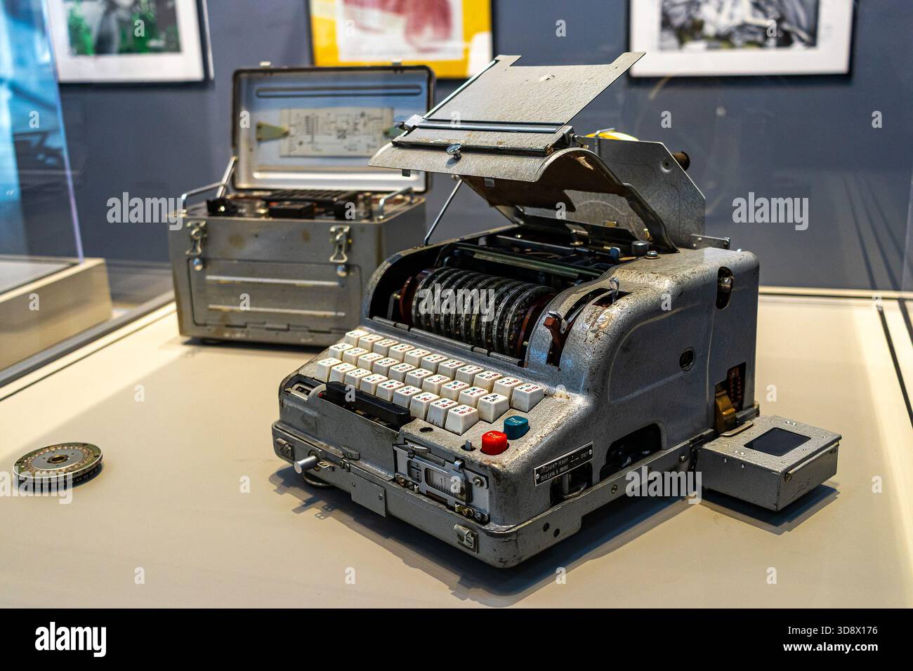 M-125 Fialka Cipher machine, machine soviétique de génération et de décodage de code à roue électromécanique, vaguement basée sur la machine allemande Enigma Banque D'Images