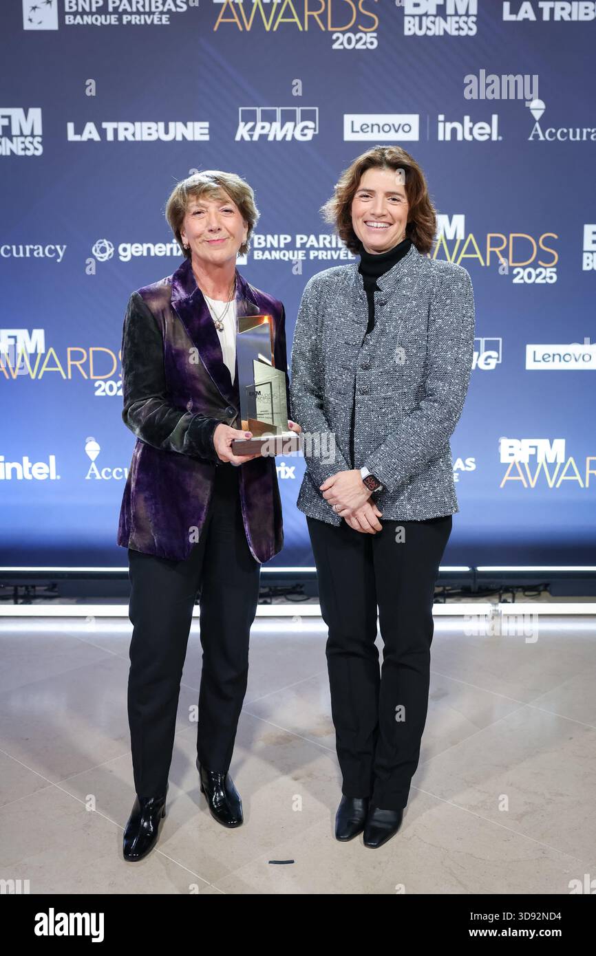 Opérateur national français de jeux de loterie et de Paris sportifs France des Jeux (FDJ) PDG du Groupe Stéphane Pallez et PDG de la société française de télécommunications Orange Christel Heydemann lors de la 21ème édition des BFM Awards au Grand Palais de Paris, France, le 2 décembre 2025. Photo Alexis Jumeau/ABACAPRESS.COM Banque D'Images
