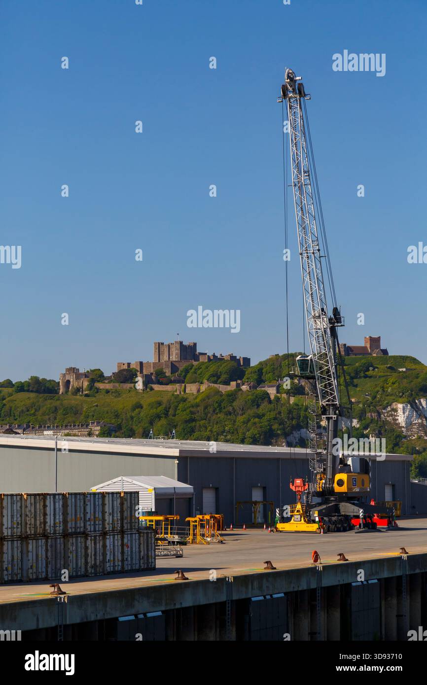 Dover accoste le chantier naval à Dover, Kent, Royaume-Uni en mai Banque D'Images