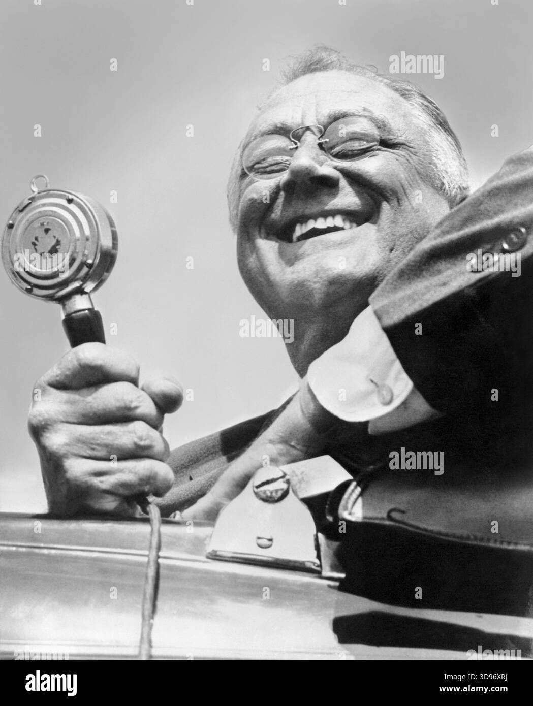 Le président Franklin D. Roosevelt, alors qu'il parlait extemporanément lors d'une escale à Galveston, Texas, en mai 1937. (ÉTATS-UNIS) Banque D'Images