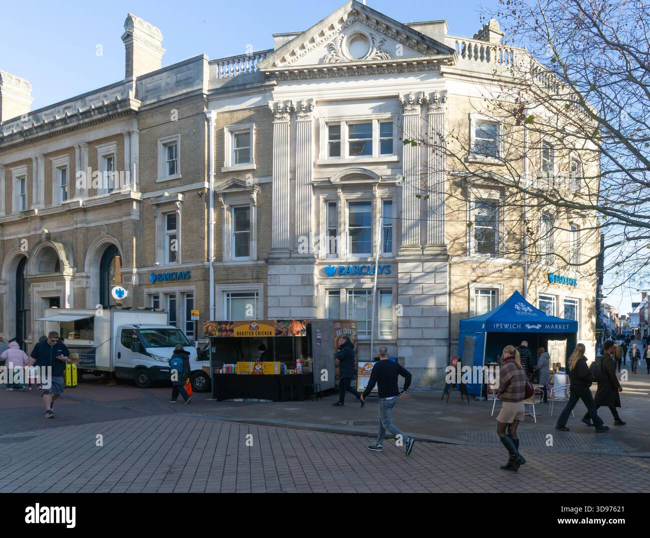 Barclays Bank bâtiment stands de nourriture Princes Street zone piétonne, centre-ville d'Ipswich, Suffolk, Angleterre, Royaume-Uni Banque D'Images