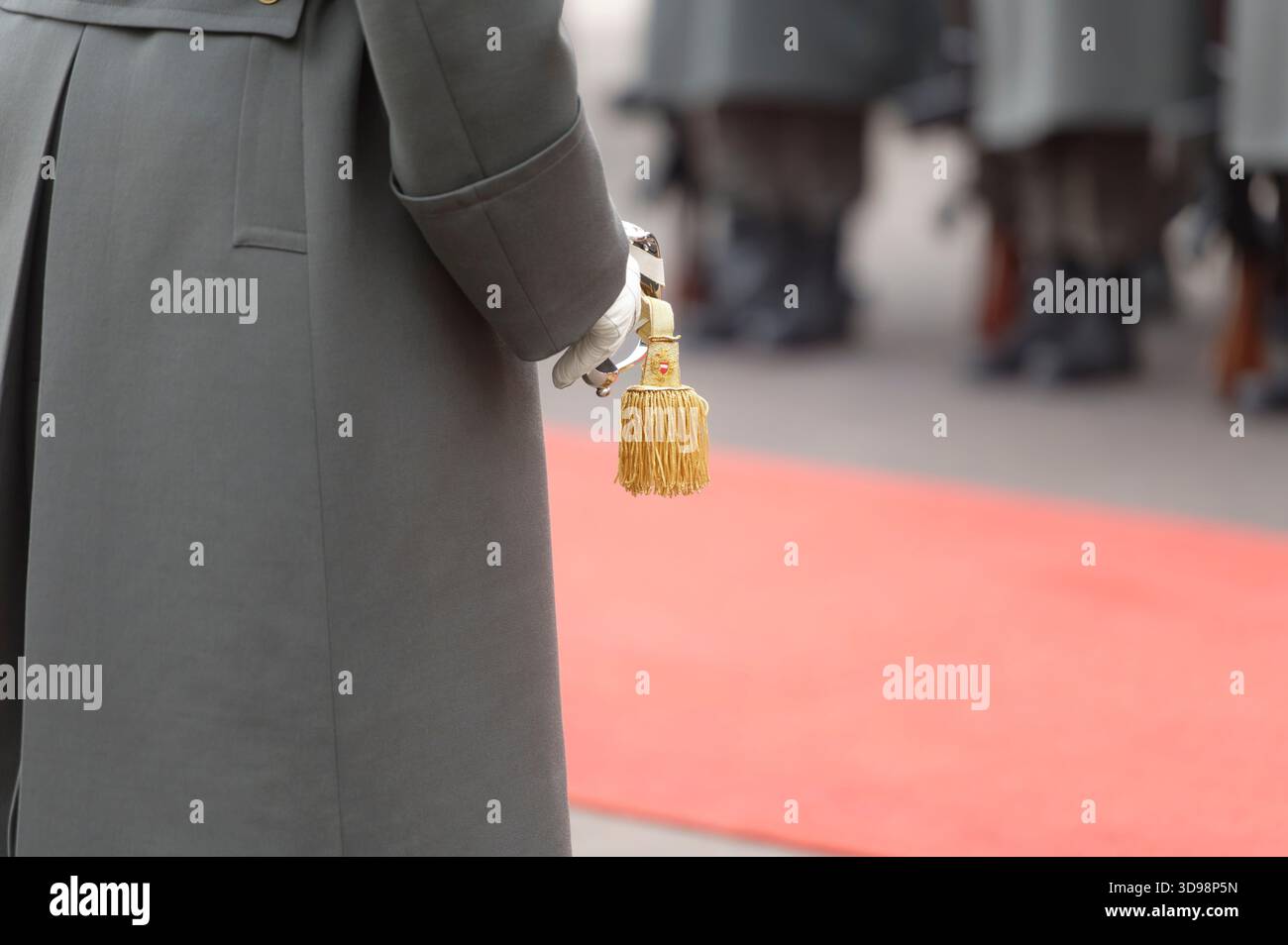 Vienne, Autriche. 4 décembre 2025. Visite d'État du premier ministre roumain Ilie Boloyan (PNL) à Vienne Banque D'Images