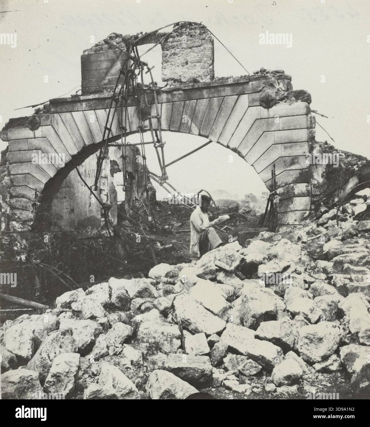Les quais de la Villette, incendiés pendant la commune, le pont tournant, 19ème arrondissement, Paris. Blancard, Hippolyte, photographe, entre le 28 mai 1871 et 1871, photographie, Arts graphiques, photographie, tirage platine, dimensions - oeuvre : hauteur : 9,6 cm, largeur : 8,8 Banque D'Images