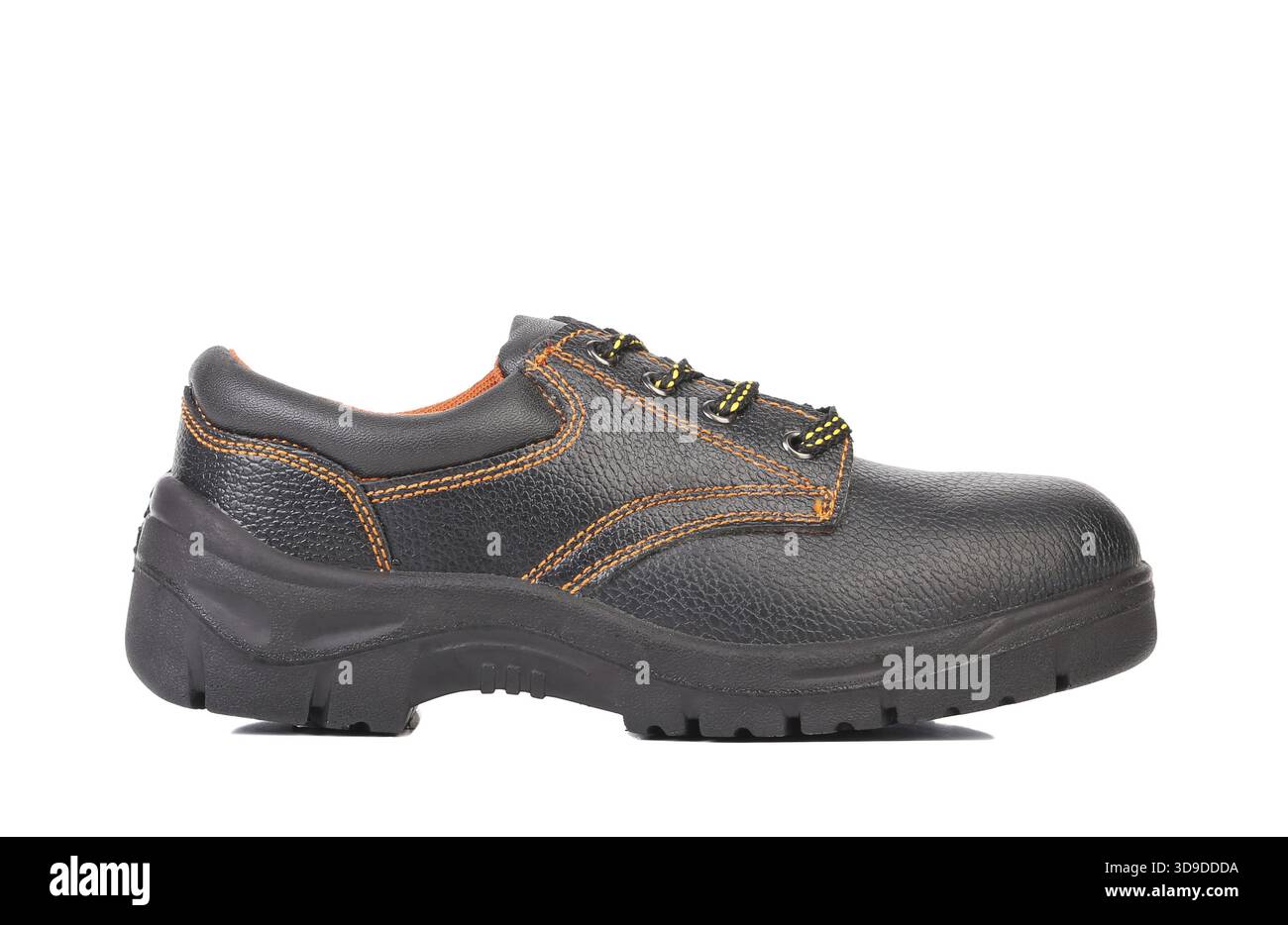 Botte d'homme noir. Isolé sur fond blanc Banque D'Images