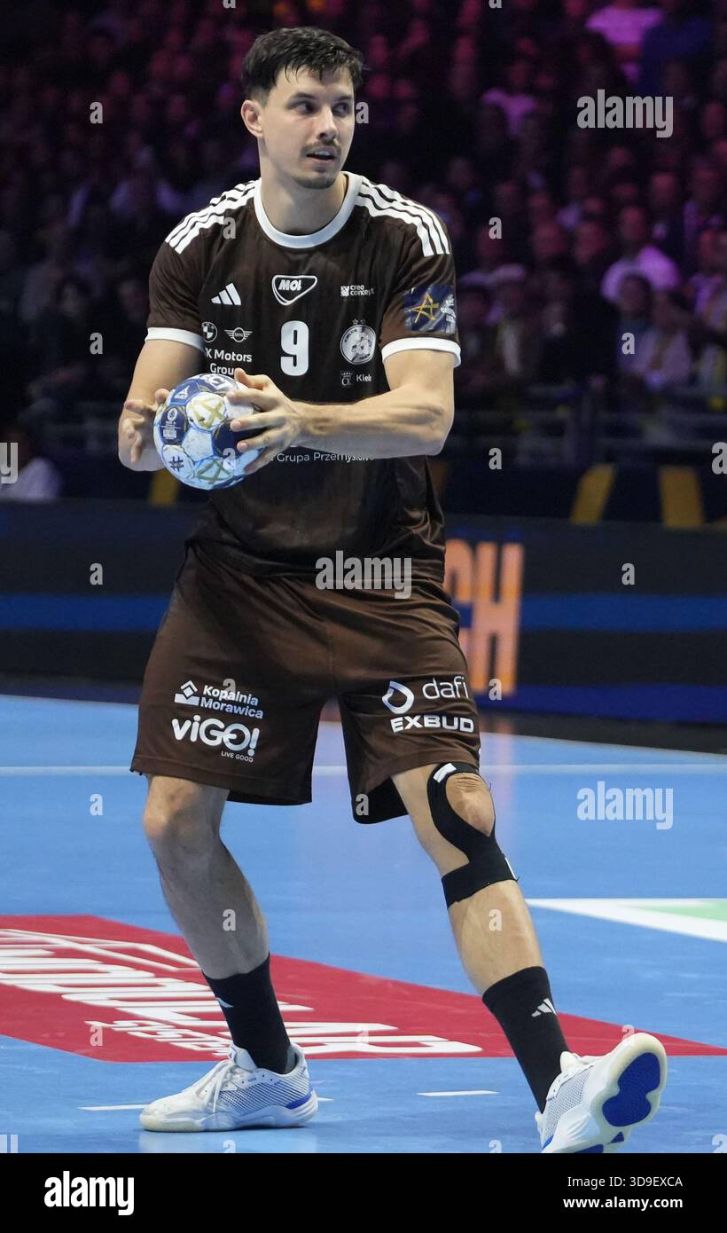 9 Szymon sicko d'Industria. Kielce lors de la Ligue des champions HBC Nantes - Industrial Kielce, le 04 décembre 2025 à Nantes, France- photo Laurent Lairys Banque D'Images