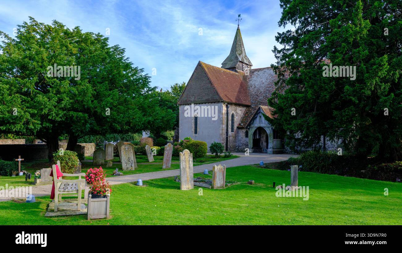 Havant, Royaume-Uni - 4 octobre 2024 : église St Peter, North Stoke, Hayling Island, Hampshire Banque D'Images