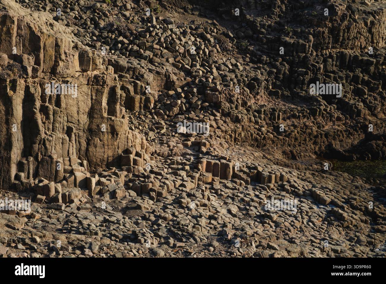 Carrière de pavés abandonnés dans le dôme volcanique de Punta Baja, Parc naturel de Cabo de Gata-Nijar, Almeria, Espagne Banque D'Images