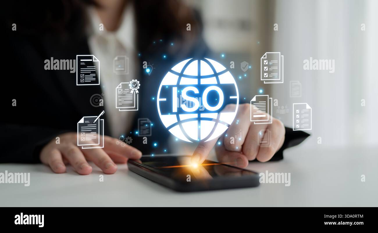 Concept de certification ISO pour la gestion de la qualité des entreprises. Cette norme internationale garantit la conformité, le contrôle des processus et l'assurance pour Banque D'Images