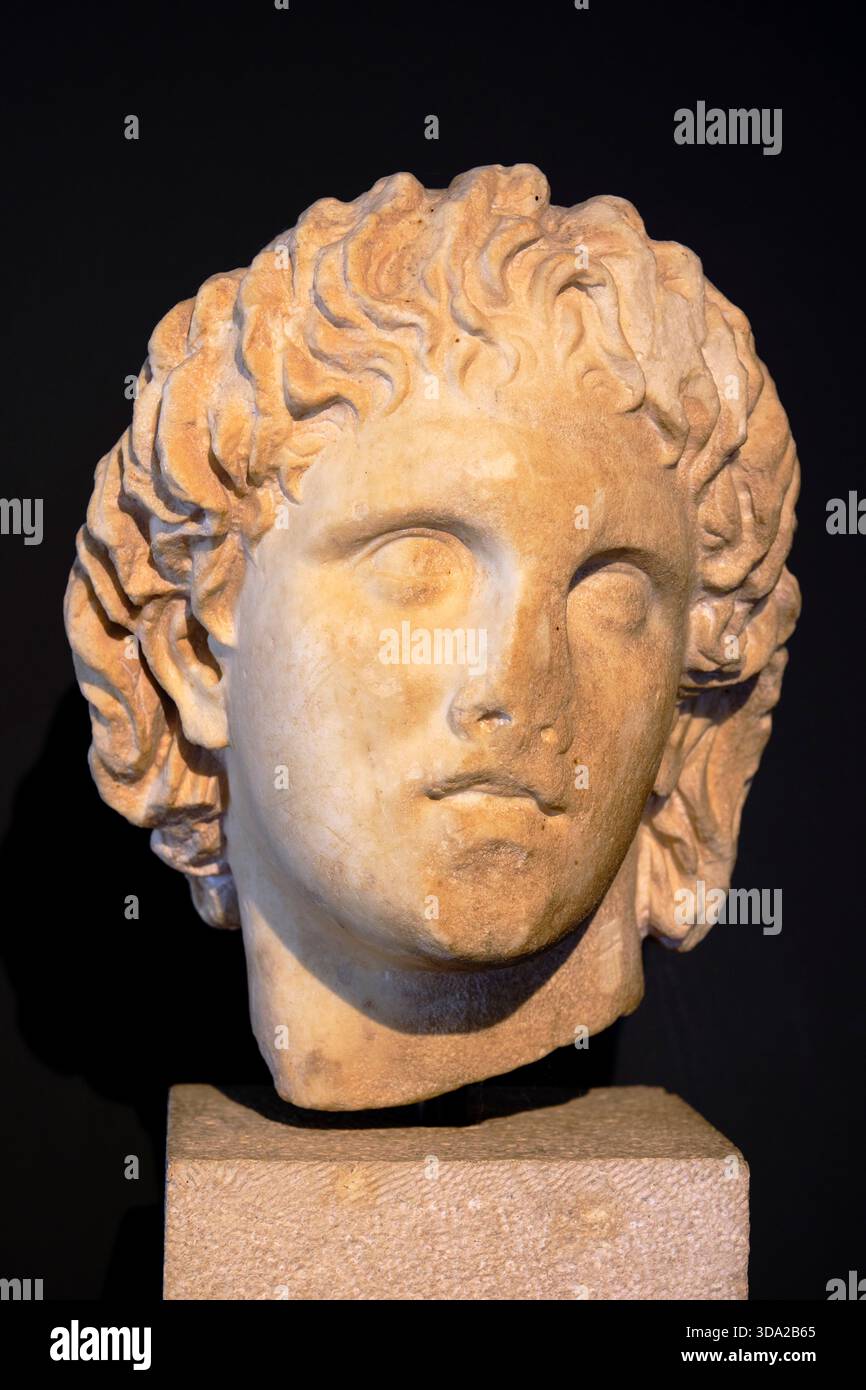 Grèce, Macédoine, Pella, Musée archéologique, tête de marbre d'Alexandre le Grand, 325 av. J.-C. Banque D'Images