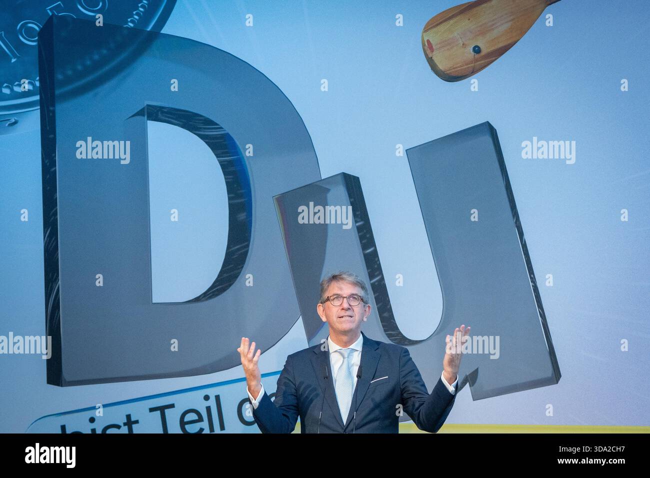 Wolfram Weimer, ministre d'État à la culture et aux médias, lors de son discours d'ouverture Banque D'Images