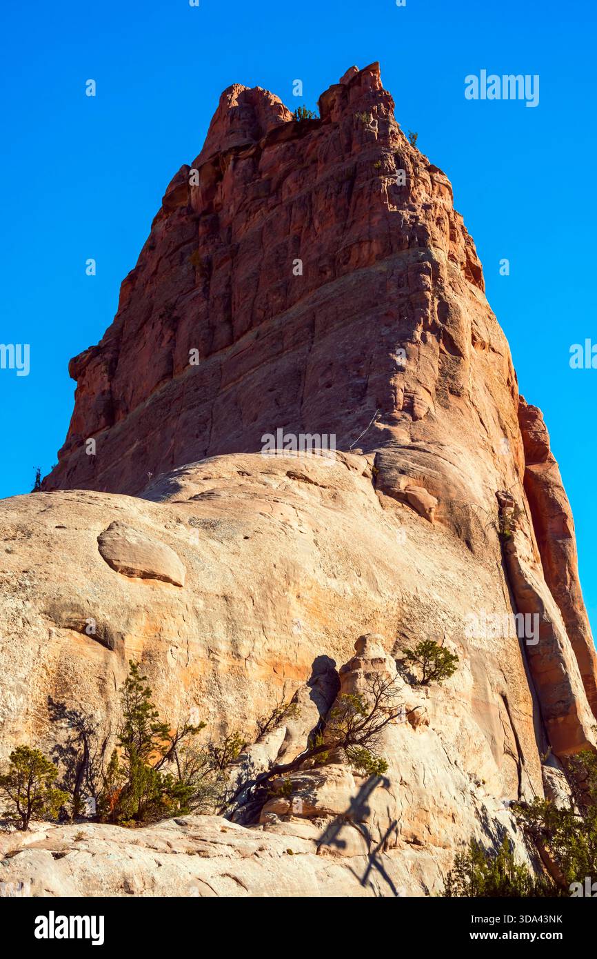 Window Rock (Tségháhoodzání), Arizona, États-Unis. Window Rock est une ville et un endroit qui sert de capitale à la nation Navajo, la plus grande Na Banque D'Images