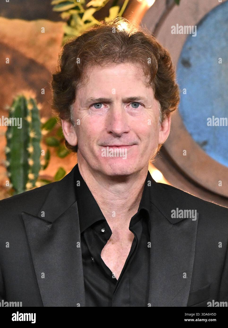 Los Angeles, États-Unis. 08 décembre 2025. Todd Howard arrive à la première saison de « Fallout » d'Amazon Prime Video à l'Academy Museum of Motion Pictures le 8 décembre 2025 à Los Angeles, CA. © Starbuck/AFF-USA.COM crédit : AFF/Alamy Live News Banque D'Images