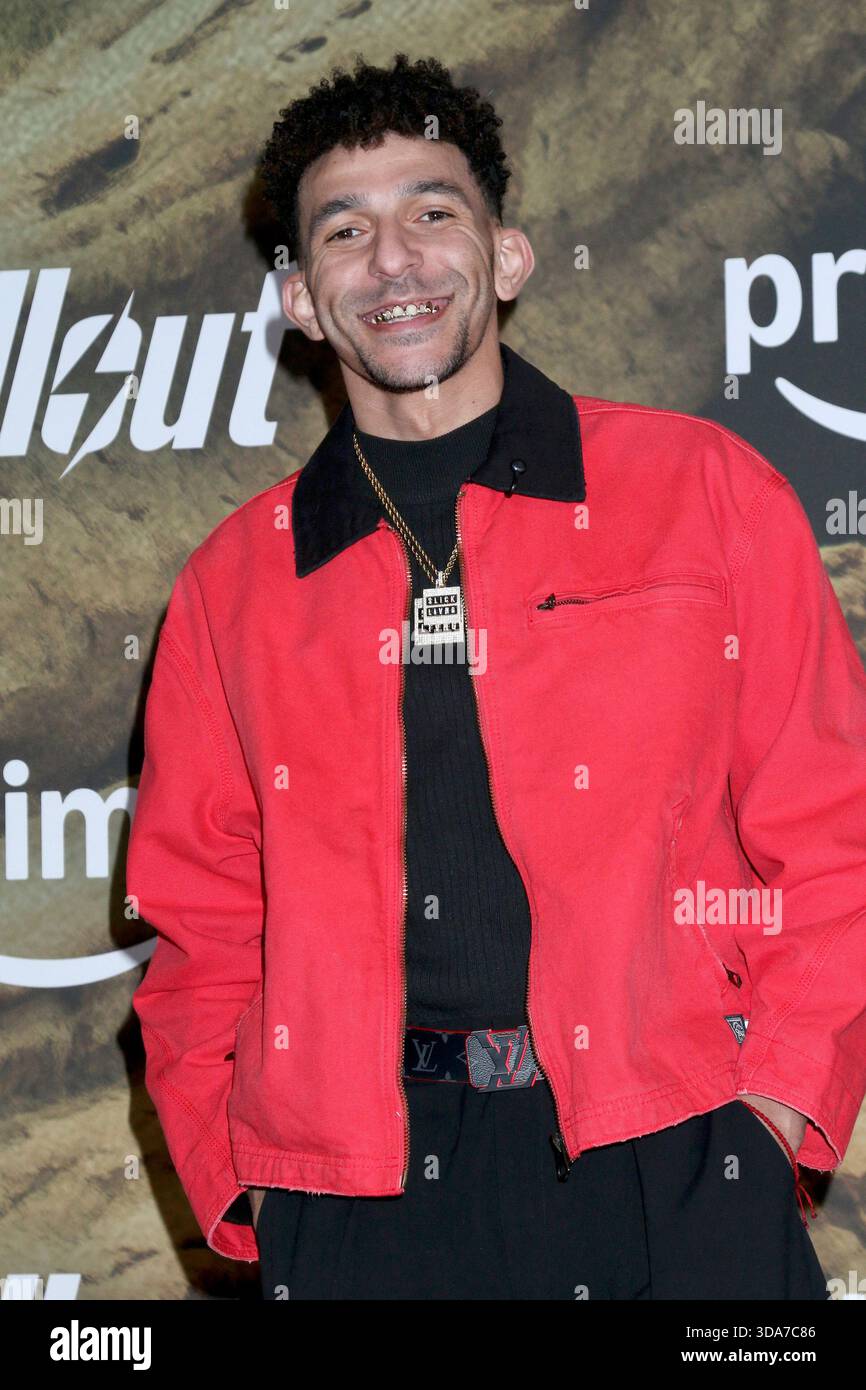 Los Angeles, États-Unis. 8, décembre 2025. Photo de gauche à droite, Khleo Thomas à la première saison de Fallout 2. Crédit : Kathy Hutchins / Alamy Live News Banque D'Images