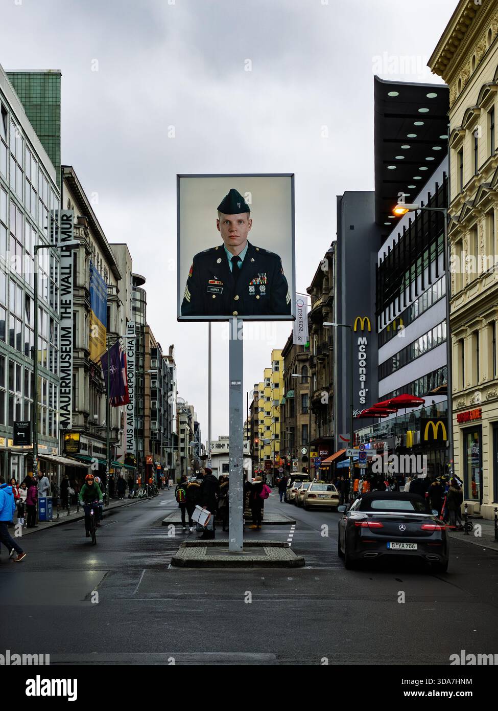 Checkpoint Charlie - Vue générale - Image de stock capturée avec un smartphone