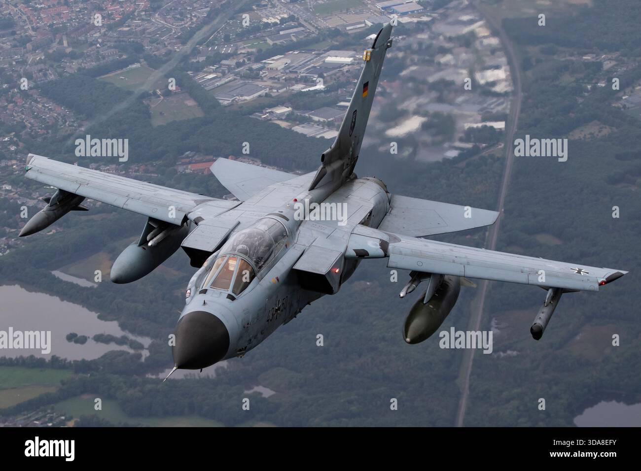 Panavia Tornado IDS de la Luftwaffe allemande, immatriculée 43-50, série 135/GS024/4050, volant pendant le Sanicole Air Show 2019 en Belgique. Banque D'Images