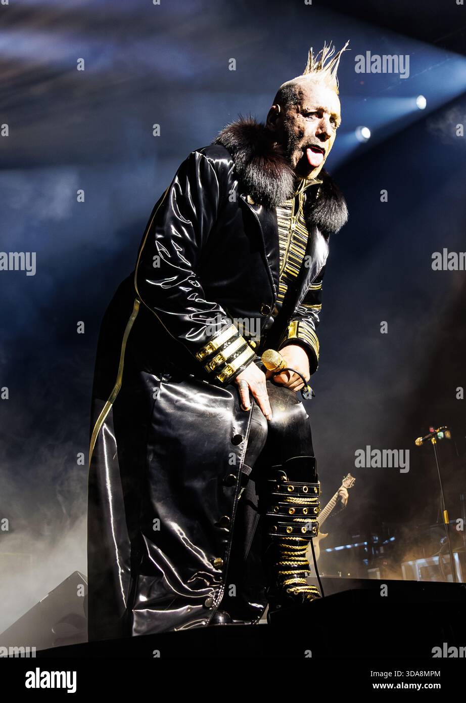 Till Lindemann of Rammstein - Meine Welt Solo Tour - Live at Wembley Arena, Londres, Royaume-Uni - 4 novembre 2025 Banque D'Images