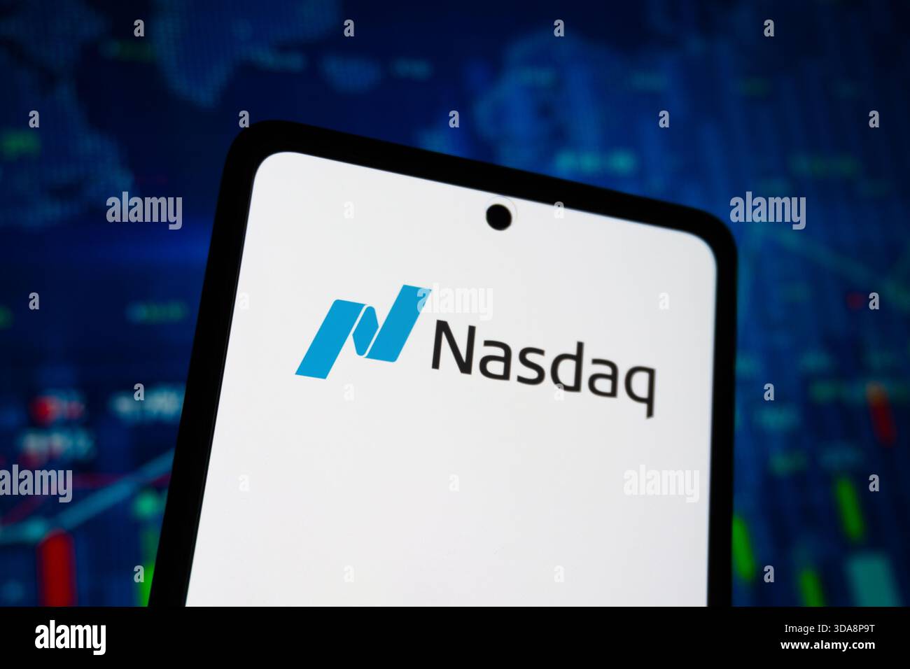Composite NASDAQ. Concept de marché boursier et d'investissement. Une photo éditoriale a été prise : Bakou, Azerbaïdjan. 09.12.2025. Banque D'Images