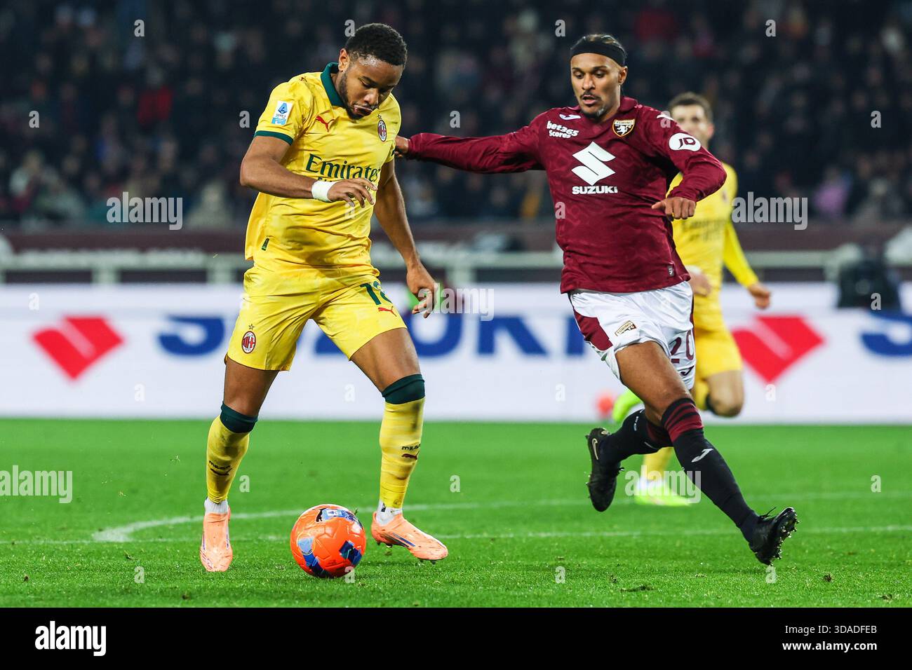 Christopher Alan Nkunku de l'AC Milan vu en action lors du match de football de Serie A 2025/26 entre le Torino FC et l'AC Milan au stade Olimpico Grande Torino de Turin Banque D'Images