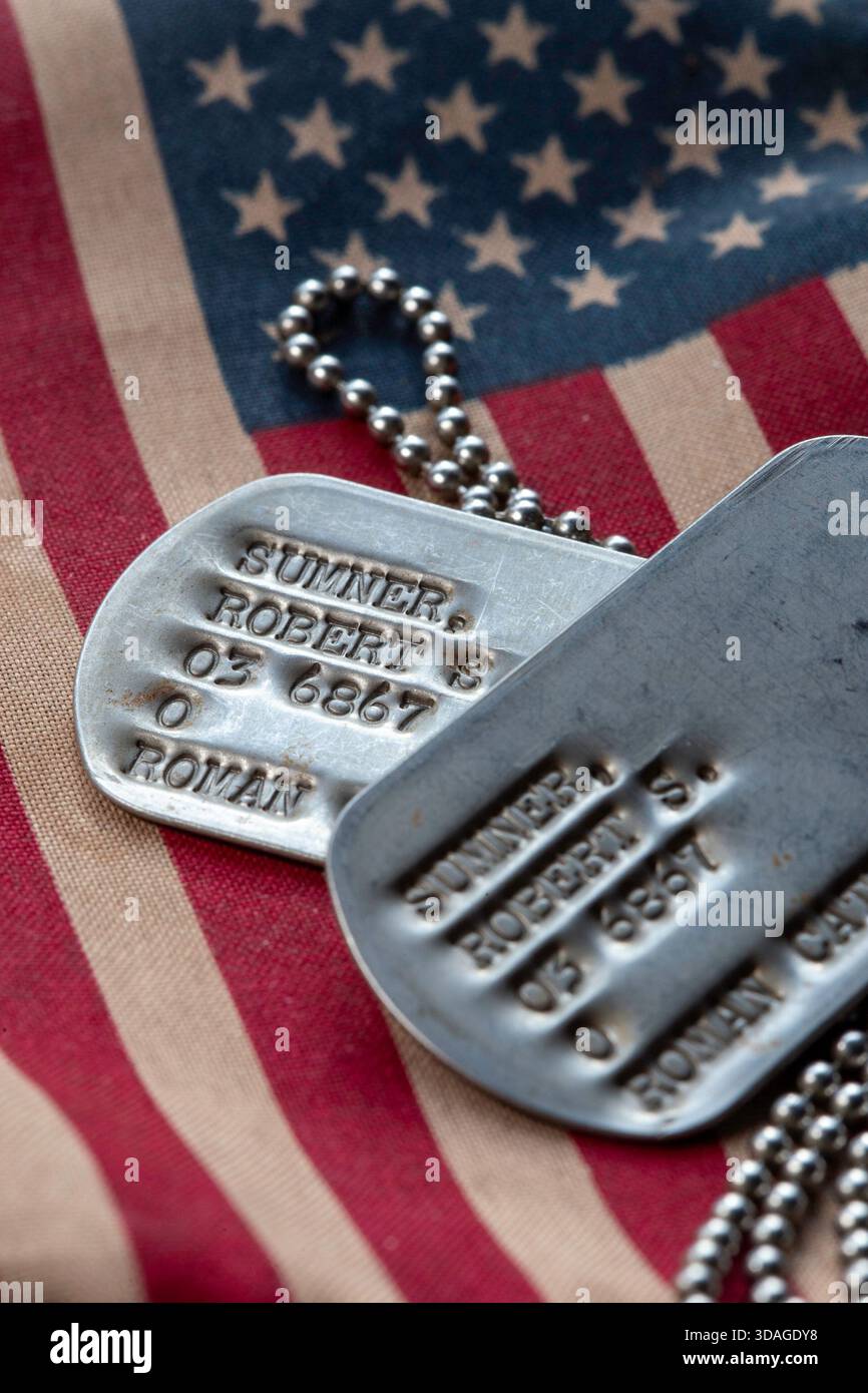 Vintage World War Two Era US Army ID Tags Still Life, USA Banque D'Images