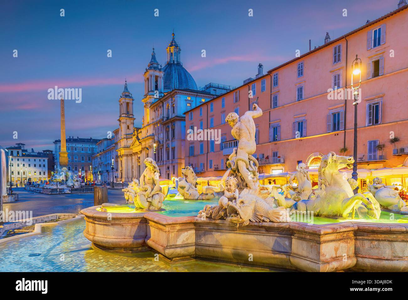 Piazza Navona à Rome, Italie au crépuscule en Europe Banque D'Images