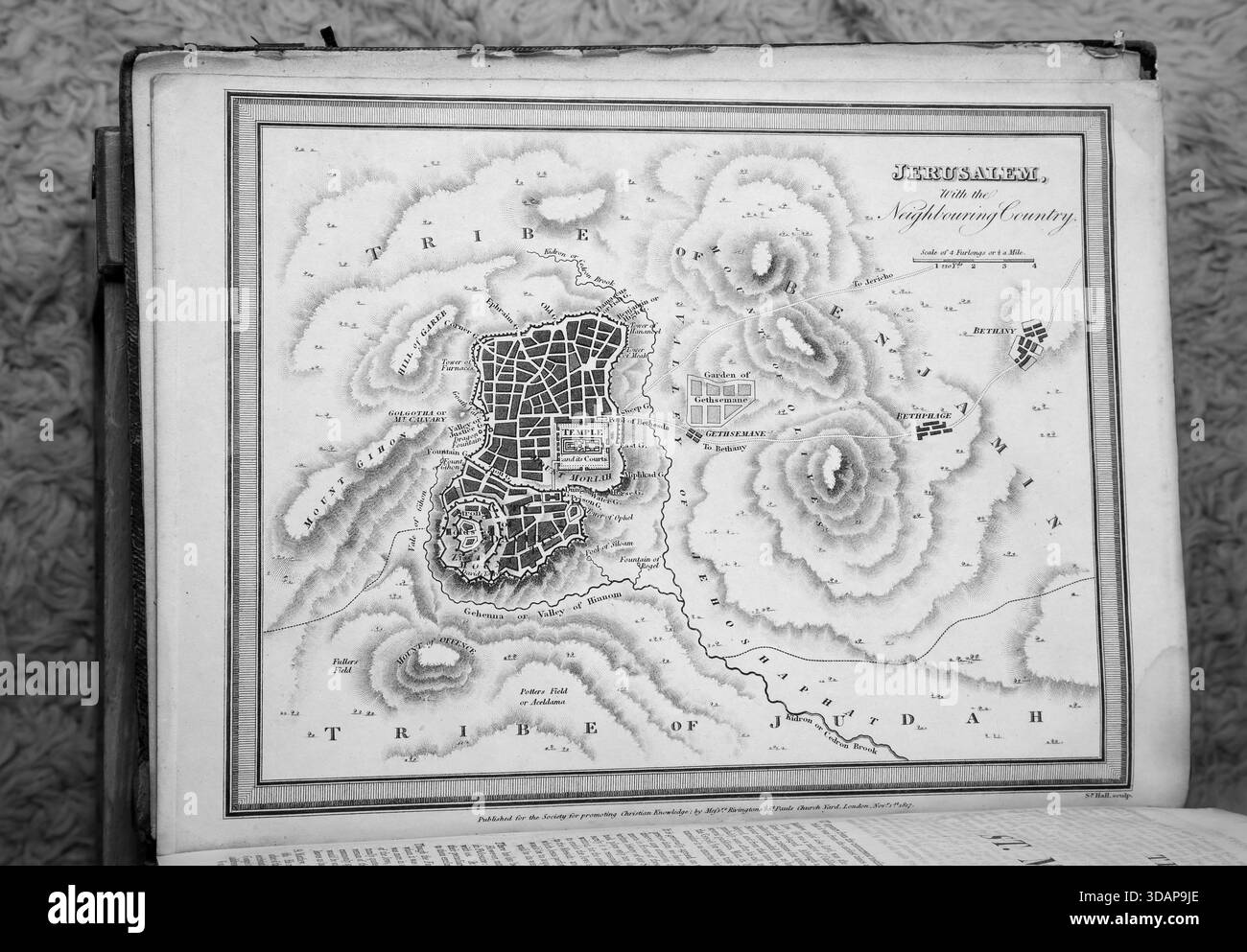 Illustration d'une carte montrant Jérusalem et son pays voisin à l'époque du Nouveau Testament tirée de l'édition 1818 de la Sainte Bible acco Banque D'Images
