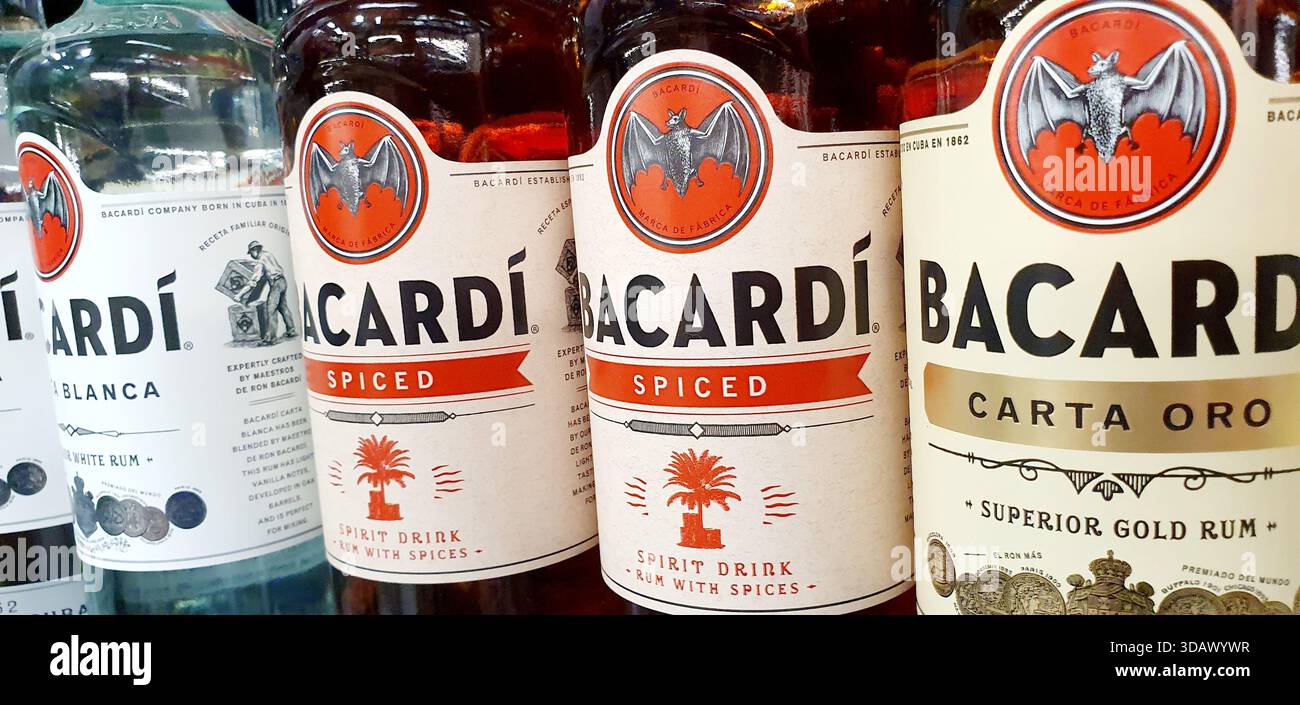 Le rhum Bacardi est originaire de Santiago de Cuba, fondé par Facundo Bacardí Massó en 1862, rhum premium populaire dans le monde entier. Banque D'Images