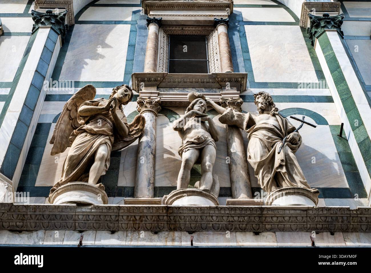 Le baptême du Christ sur le Baptistère de Florence à Florence, Italie. Banque D'Images