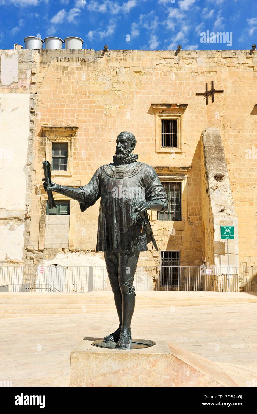 Statue de Jean Parisot de Valette, Grand Maître de l'ordre de Malte, fondateur de la Valette, Malte, Europe du Sud Banque D'Images