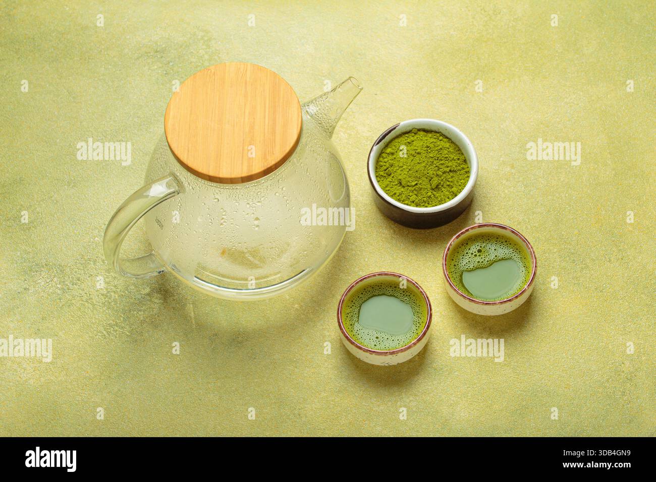 Thé Matcha et poudre de matcha Banque D'Images