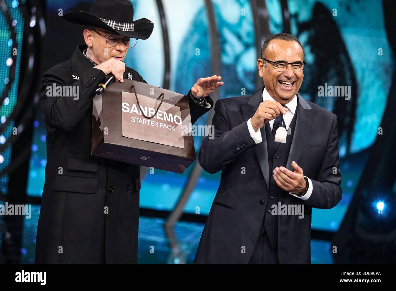 TEATRO DEL CASINO' SANREMO, SANREMO, Italie, 14 décembre 2025, la finale aura lieu à Sanremo, avec des photos ofv les principaux artistes en compétition Banque D'Images