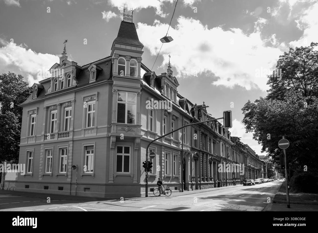 Allemagne, Rhénanie-Palatinat, Trèves, imposants bâtiments en terrasses sur la Kaiserstrasse Banque D'Images