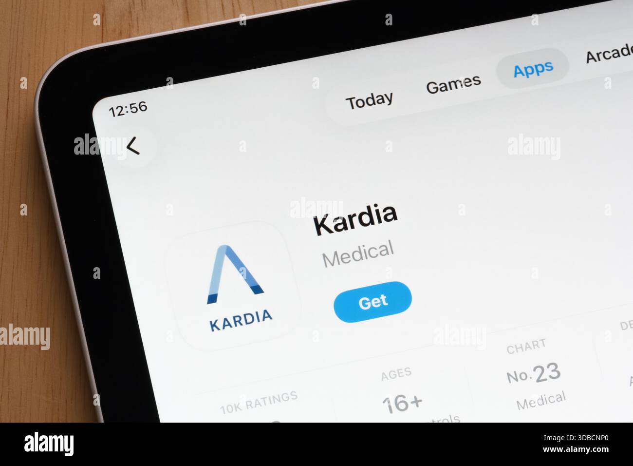 L’application médicale mobile Kardia présentée sur l’interface App Store. Stafford, Royaume-Uni, 15 décembre 2025 Banque D'Images