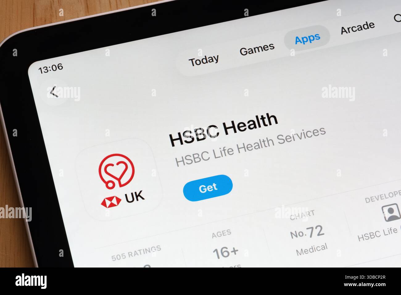 L'application HSBC Health Healthcare présentée sur l'App Store d'Apple iPad avec des détails. Stafford, Royaume-Uni, 15 décembre 2025 Banque D'Images