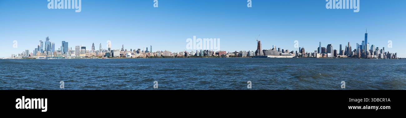 Panorama moyen et inférieur de Manhattan vu de Hoboken Banque D'Images