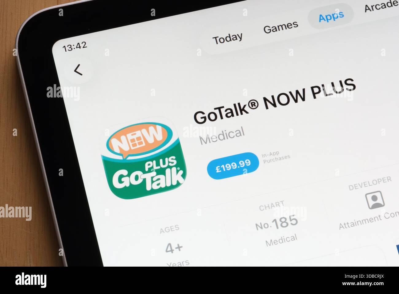 GoTalk NOW plus application de soins de santé présentée sur l'App Store iPad d'Apple avec des détails. Stafford, Royaume-Uni, 15 décembre 2025 Banque D'Images