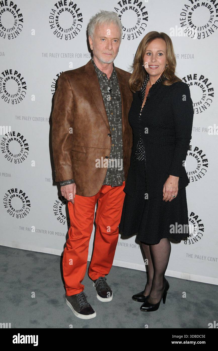 14 décembre 2025 - â€œGeneral Hospitalâ€ Icon Anthony Geary décède à 78 - ARCHIVE - 12 avril 2013 - Beverly Hills, California - Anthony Geary, Genie Francis. Hôpital général : célébration de 50 ans et perspectives d'avenir au Paley Center. (Crédit image : © Byron Purvis/AdMedia via ZUMA Press Wire) USAGE ÉDITORIAL SEULEMENT ! Non destiné à UN USAGE commercial ! Banque D'Images